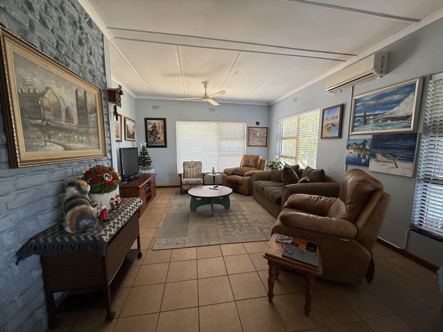 3 Bedroom Property for Sale in Stilbaai Wes Western Cape